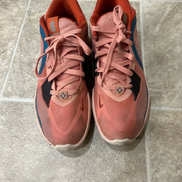 Men’s Nike. Smoke free - Picture 2 of 6